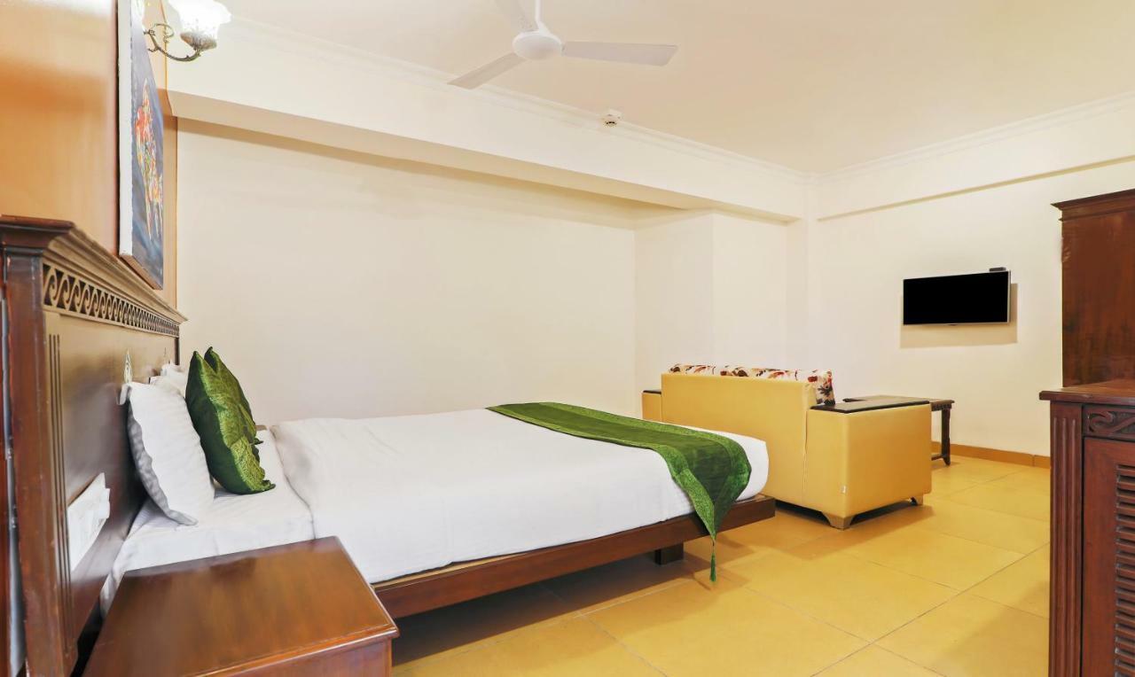 Treebo Premium Dona Eliza, 700 Metres From Calangute Beach Esterno foto