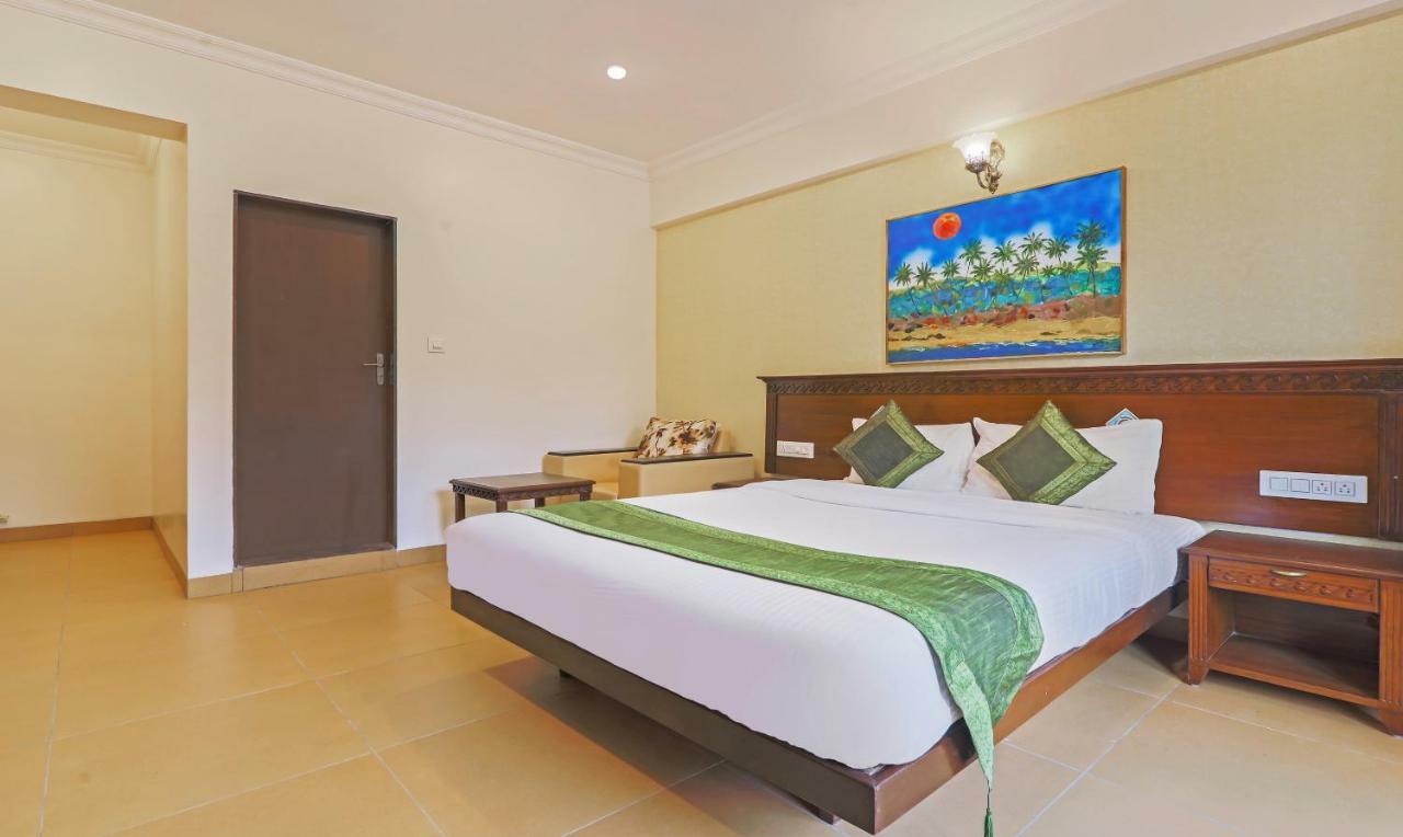 Treebo Premium Dona Eliza, 700 Metres From Calangute Beach Esterno foto