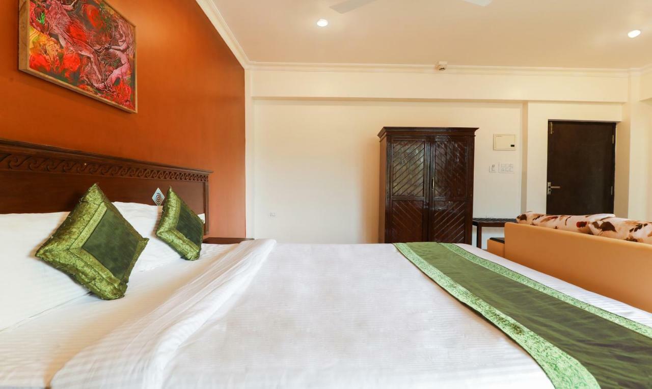 Treebo Premium Dona Eliza, 700 Metres From Calangute Beach Esterno foto